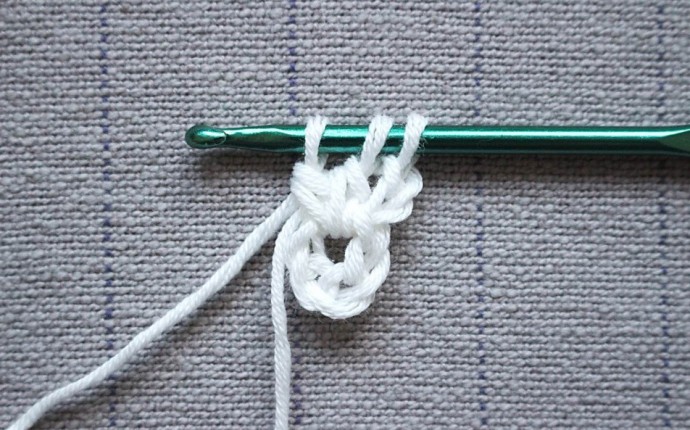 Dally Dahlia Crochet Granny Square Photo Tutorial