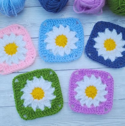 Crochet Daisy Granny Square Photo Tutorial Crochet Daisy Granny Square Photo Tutorial