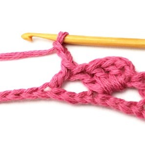 Lacy Checkered Diamond Crochet Stitch Photo Tutorial