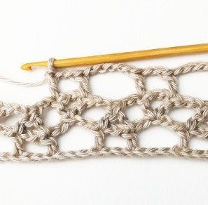 Lacy Interlocked Circles Crochet Stitch Photo Tutorial