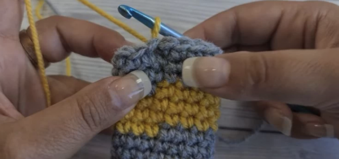 Straight Stripes For Amigurumi Projects