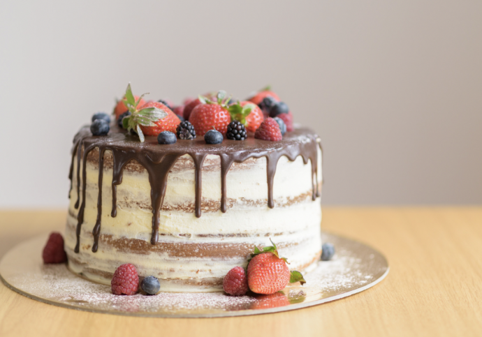 7 Box Cake Mix Hacks (How to Improve a Boxed Cake Mix) 7 Box Cake Mix Hacks (How to Improve a Boxed Cake Mix)
