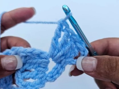 Crochet Linked Flowers Stitch Photo Tutorial