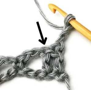 Belgian Mesh Crochet Stitch Photo Tutorial