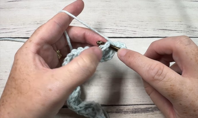 How to Crochet the Honeycomb Waffle Stitch Photo Tutorial