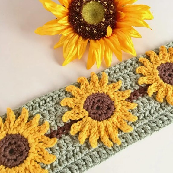 How to Crochet a Sunflower Stitch Photo Tutorial