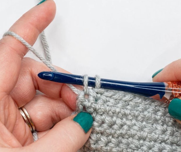How to Seamlessly Change Yarn Colors in Crochet Tutorial