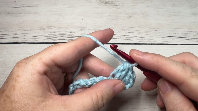 How to Crochet the Double Cluster V Stitch Photo Tutorial