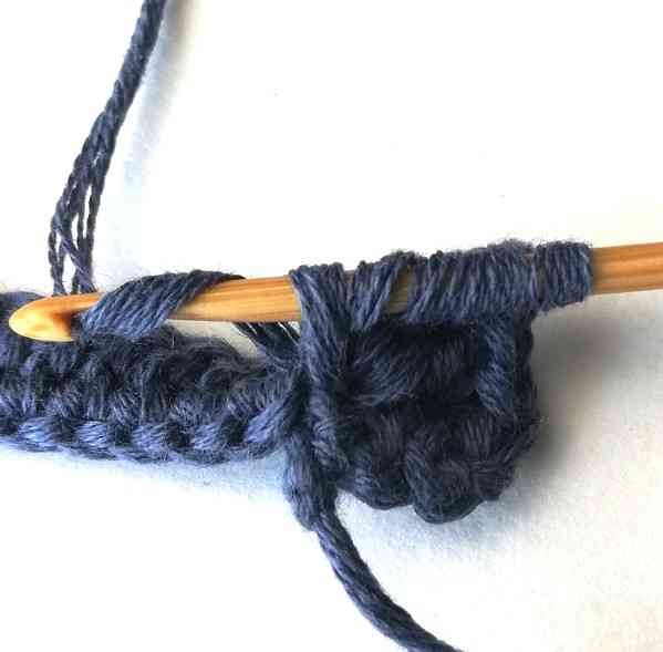 The Tipped Scales Crochet Stitch Photo Tutorial