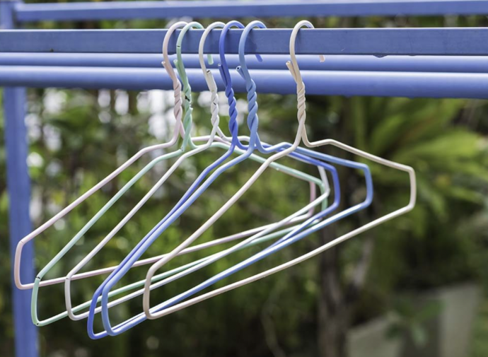 8 Creative Uses of Coat Hangers
