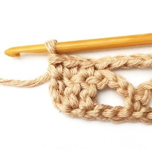 Lacy Stacked Bows Crochet Stitch Photo Tutorial