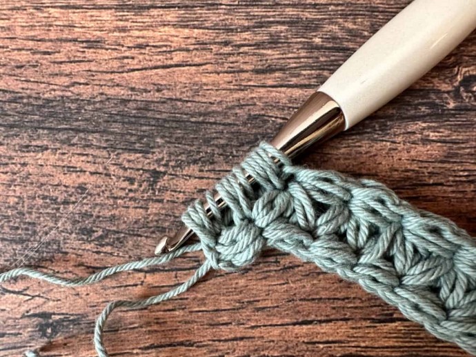 How to Crochet The Jasmine Stitch Photo Tutorial