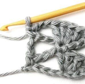 The Lacy Tilted Fan Crochet Stitch Photo Tutorial