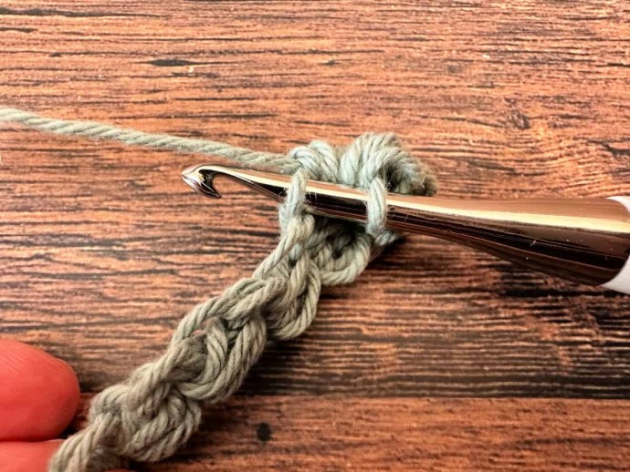 How to Crochet The Jasmine Stitch Photo Tutorial