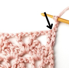 Lacy Cupcake Crochet Stitch Photo Tutorial