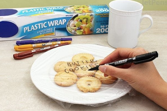 8 Clever Uses of Plastic Wrap