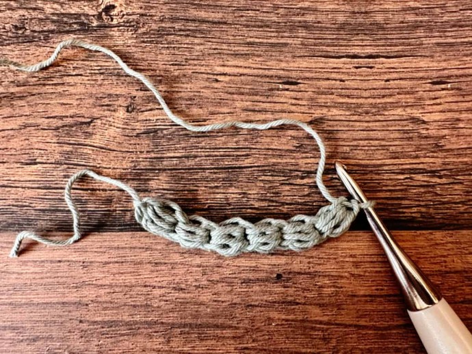 How to Crochet The Jasmine Stitch Photo Tutorial