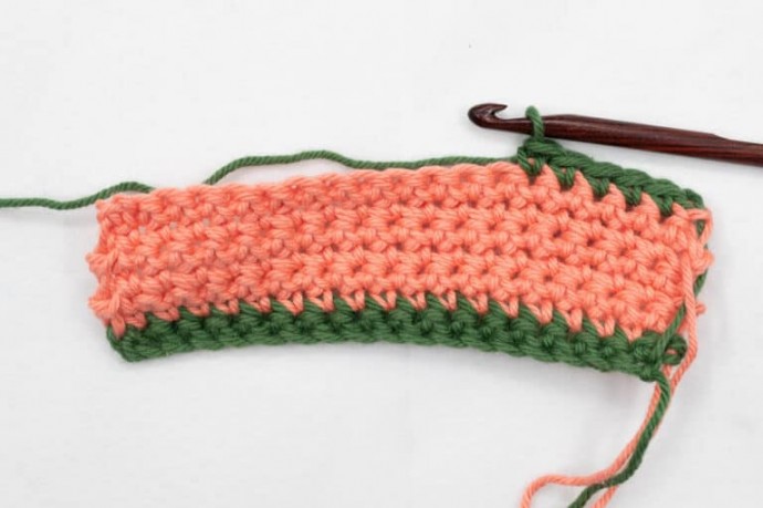 How to Crochet the Brick Stitch Photo Tutorial