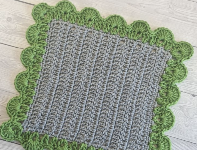 How to Make V-Stitch Shells Border