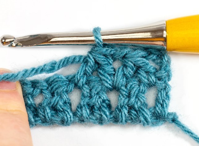 How to Crochet the Paired Double Crochet Stitch Photo Tutorial