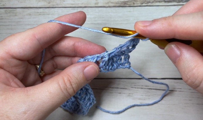 How to Crochet the Slanted Brick Stitch Photo Tutorial