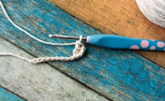 Linked Treble Crochet Stitch Photo Tutorial