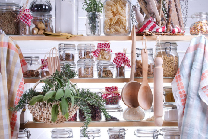 8 Organizational Tips to Use Around the Kitchen This January