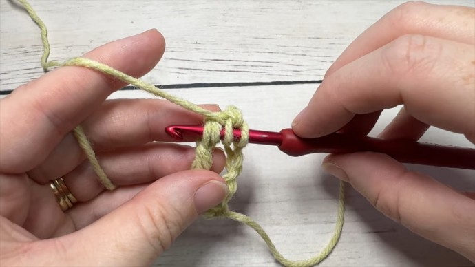 How to Crochet the Double Treble Column Stitch Photo Tutorial