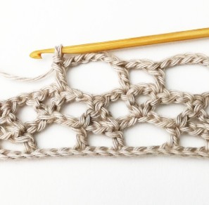 Lacy Interlocked Circles Crochet Stitch Photo Tutorial