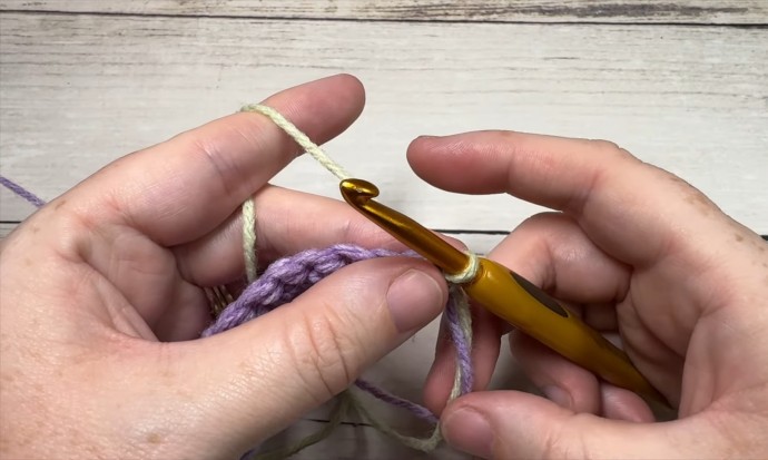 How to Crochet the Candy Stripes Stitch Photo Tutorial