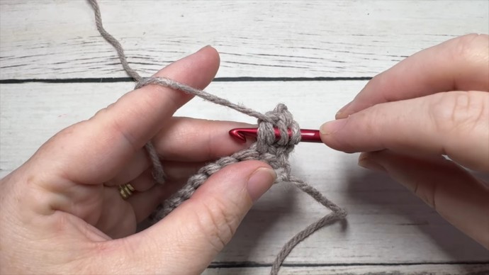 Double Crochet Column Stitch Photo Tutorial
