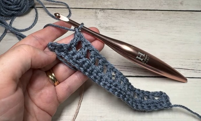 How to Crochet the Zipper Stitch Photo Tutorial