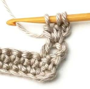 Aligned Four Leaf Clover Crochet Stitch Photo Tutorial