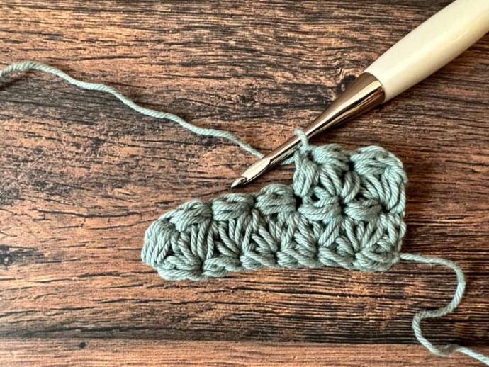 How to Crochet The Jasmine Stitch Photo Tutorial