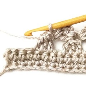 Aligned Four Leaf Clover Crochet Stitch Photo Tutorial