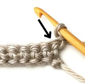 Aligned Four Leaf Clover Crochet Stitch Photo Tutorial