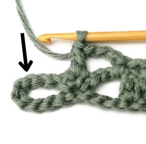 Lacy Spider Column Crochet Stitch Photo Tutorial