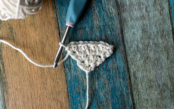 Corner to Corner Moss Stitch Photo Tutorial