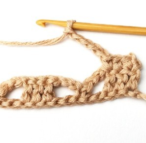 Lacy Stacked Bows Crochet Stitch Photo Tutorial