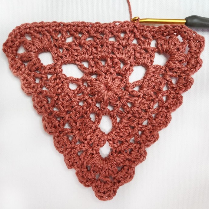 Floral Crochet Triangle Bunting Pattern