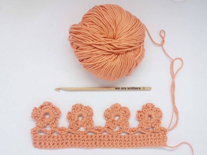 How to Crochet a Flower Border Photo Tutorial