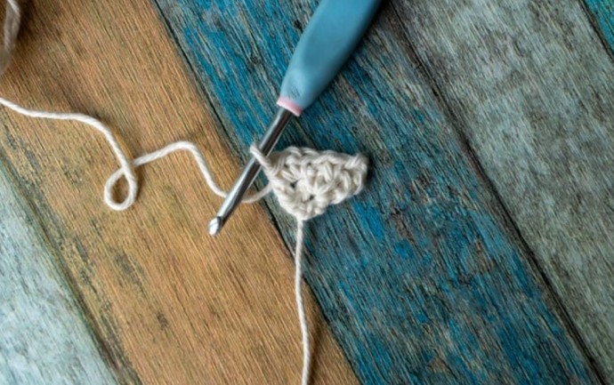 Corner to Corner Moss Stitch Photo Tutorial