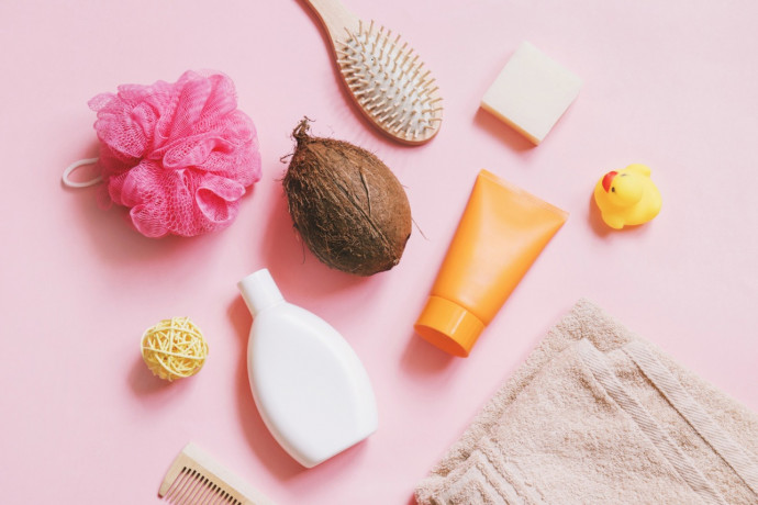 8 Beauty Hints & Hacks 8 Beauty Hints & Hacks