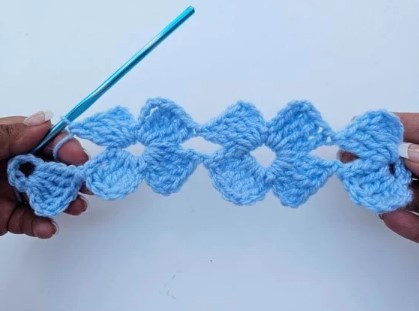 Crochet Linked Flowers Stitch Photo Tutorial