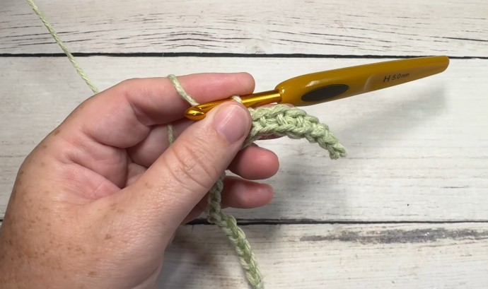 How to Crochet the Guardrail Stitch Photo Tutorial