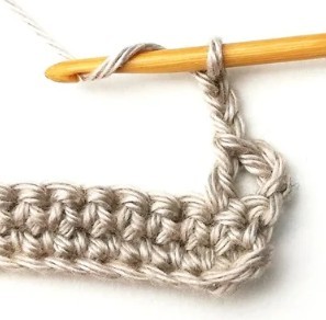 Aligned Four Leaf Clover Crochet Stitch Photo Tutorial