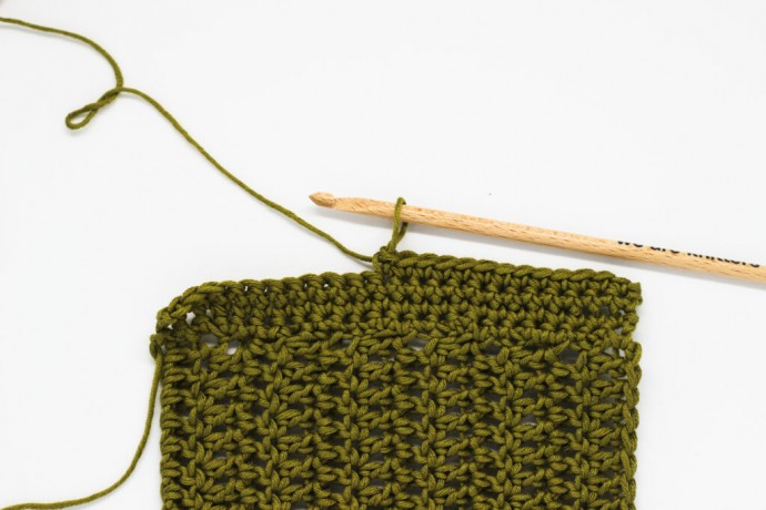 How to Pick-up Edge Stitches on Double Crochet Photo Tutorial