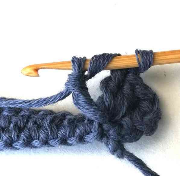 The Tipped Scales Crochet Stitch Photo Tutorial