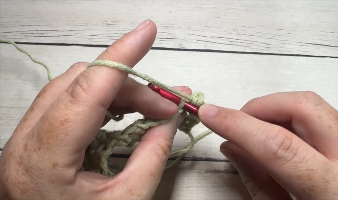 How to Crochet the Keepsake Stitch Photo Tutorial