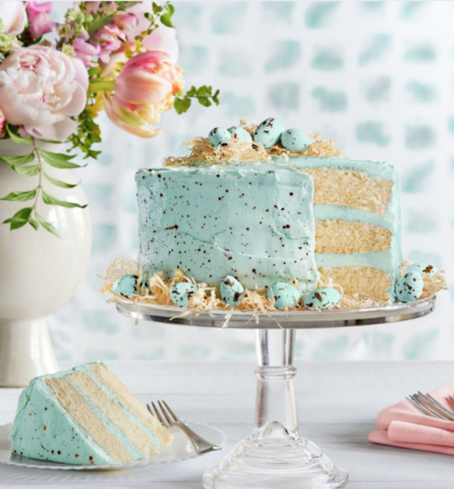 7 Delicious Cake Decorating Ideas & Hacks